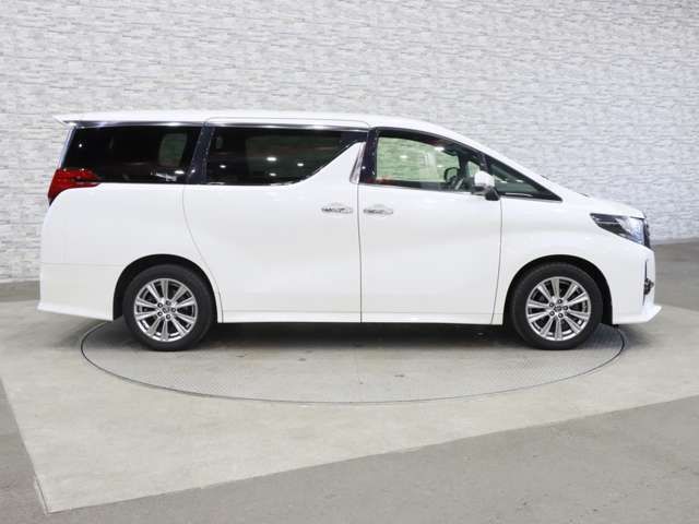 TOYOTA ALPHARD 4WD 2017 Image 31