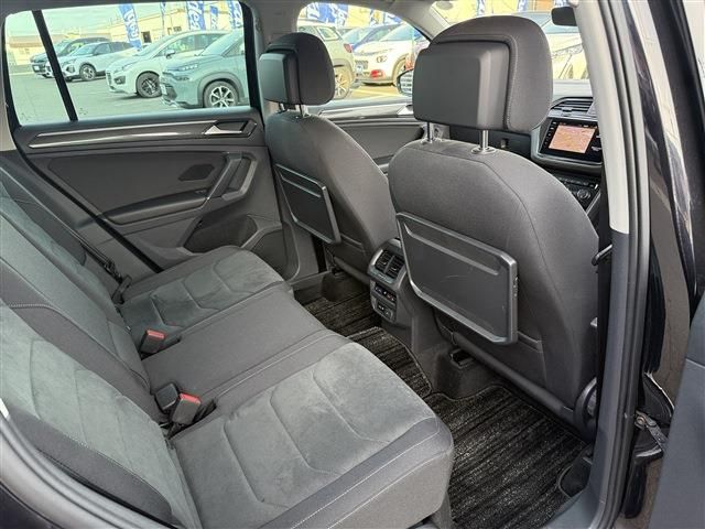VOLKSWAGEN TIGUAN 2018 Image 31