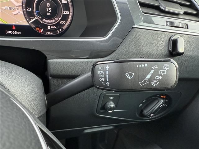 VOLKSWAGEN TIGUAN 2018 Image 31