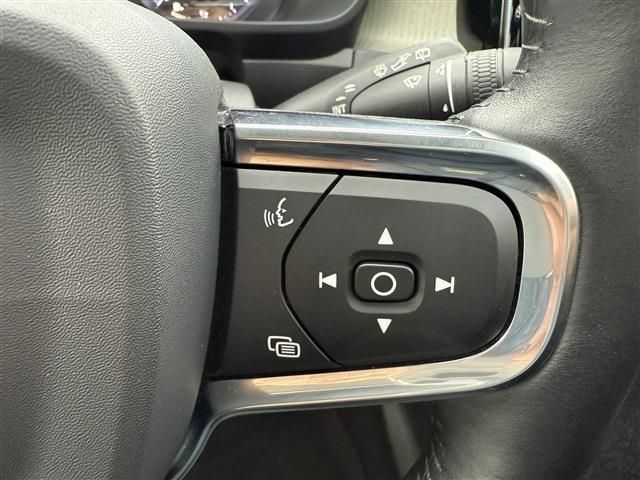 VOLVO XC40 2018 Image 31