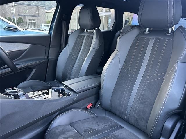 PEUGEOT 5008 2021 Image 31