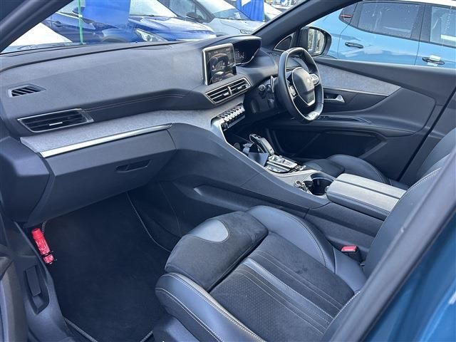 PEUGEOT 5008 2021 Image 31