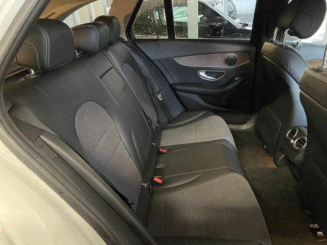 MERCEDES BENZ C CLAS 2018 Image 31