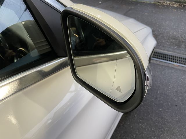 MERCEDES BENZ C CLAS 2018 Image 31