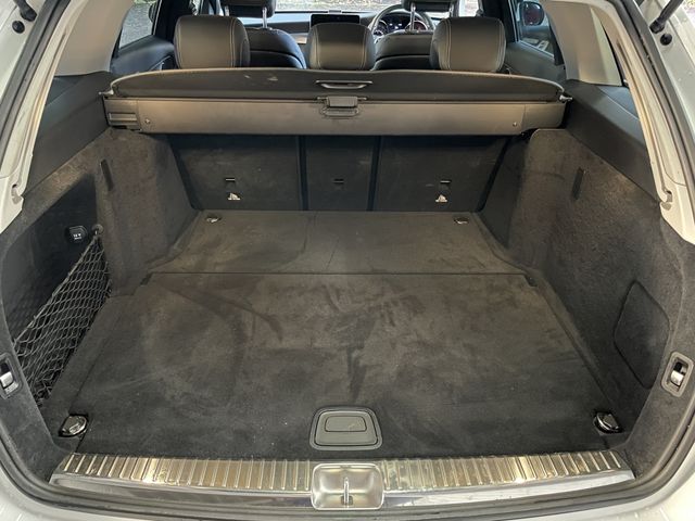 MERCEDES BENZ C CLAS 2018 Image 31