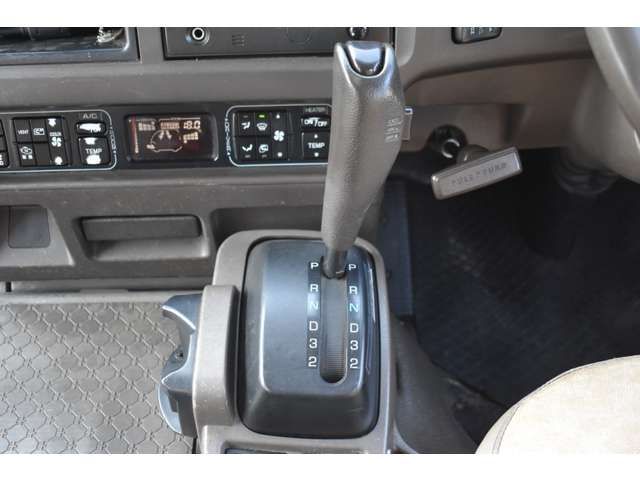 MITSUBISHI ROSA 2009 Image 31
