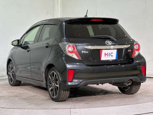 TOYOTA VITZ 2016 Image 31