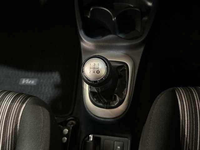 TOYOTA VITZ 2016 Image 31