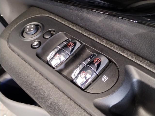 BMW MINI CLUBMAN 2020 Image 31