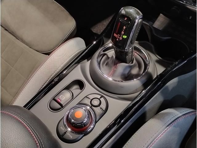 BMW MINI CLUBMAN 2020 Image 31