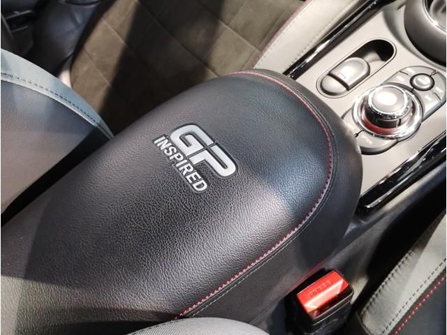 BMW MINI CLUBMAN 2020 Image 31