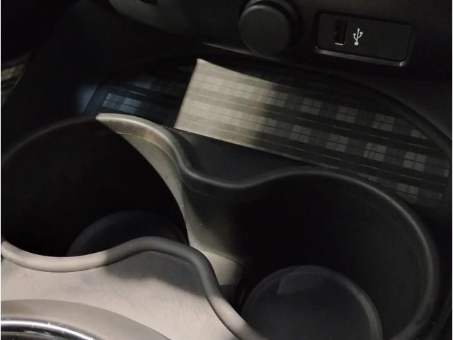 BMW MINI CLUBMAN 2020 Image 31