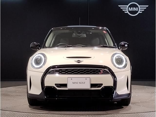 BMW MINI COOPER SD 5DOOR 2021 Image 31