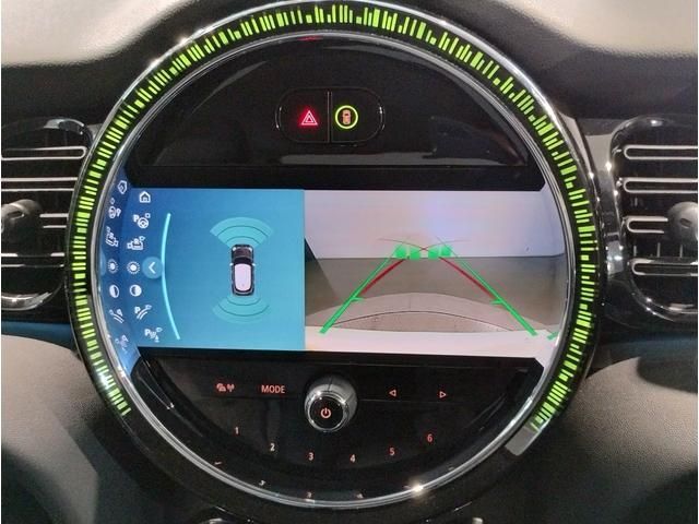 BMW MINI COOPER SD 5DOOR 2021 Image 31