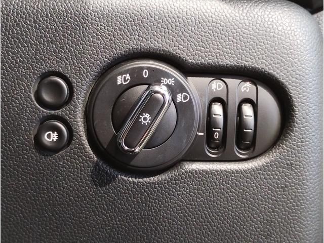 BMW MINI COOPER SD 5DOOR 2021 Image 31