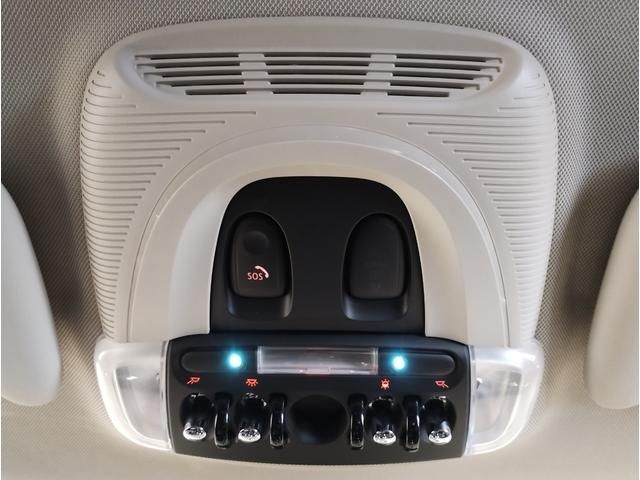 BMW MINI COOPER SD 5DOOR 2021 Image 31