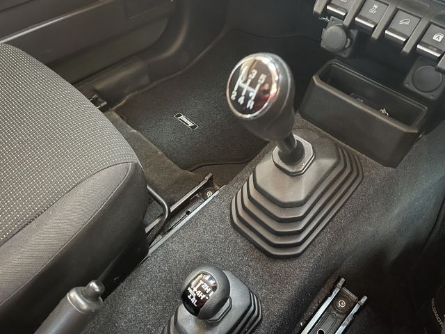 SUZUKI JIMNY 4WD 2019 Image 31