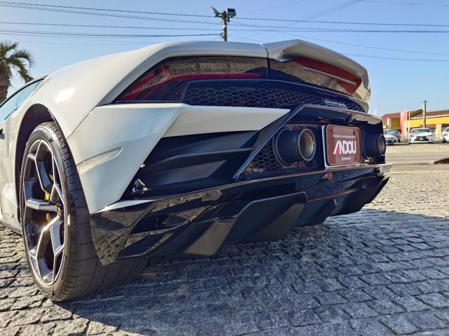 LAMBORGHINI HURACAN 2022 Image 31