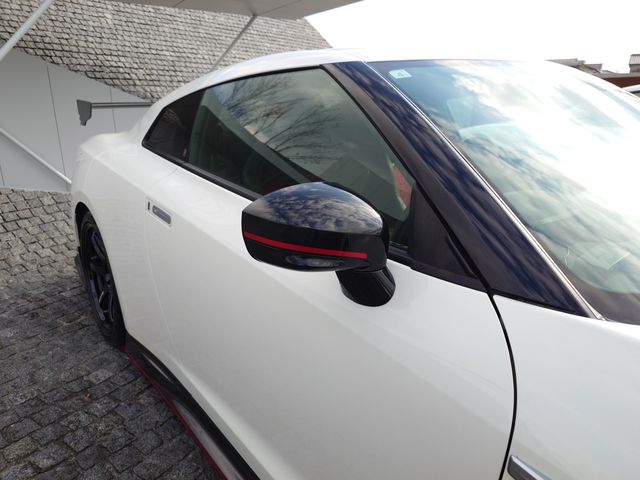 NISSAN GT-R 2019 Image 31
