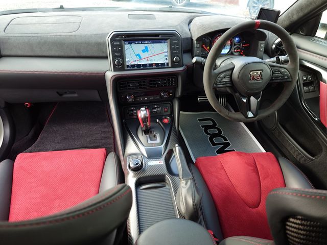 NISSAN GT-R 2019 Image 31