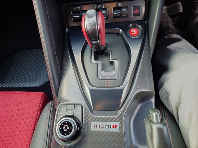NISSAN GT-R 2019 Image 31