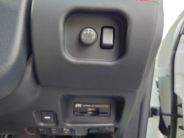 NISSAN GT-R 2019 Image 31