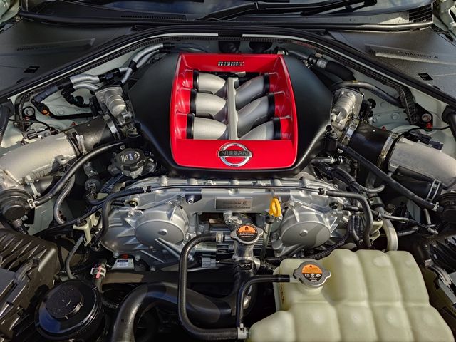 NISSAN GT-R 2019 Image 31