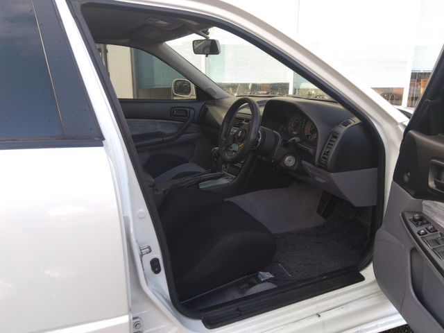 NISSAN SKYLINE 2001 Image 31