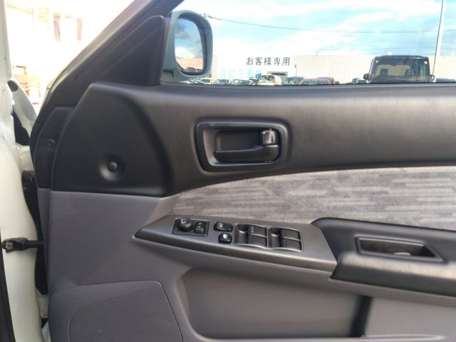 NISSAN SKYLINE 2001 Image 31