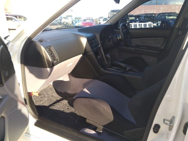 NISSAN SKYLINE 2001 Image 31
