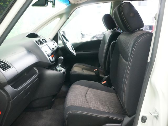 NISSAN SERENA  S-HYBRID 2015 Image 31