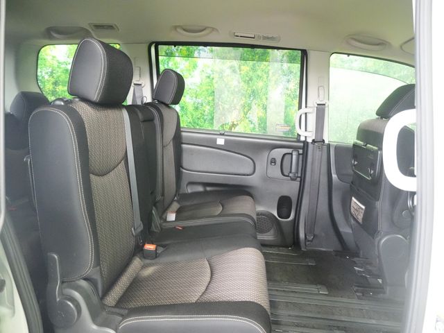 NISSAN SERENA  S-HYBRID 2015 Image 31