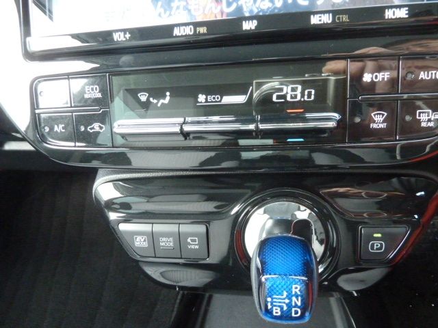 TOYOTA PRIUS 4WD 2019 Image 31