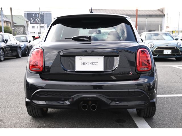 BMW MINI COOPER S 5DOOR 2023 Image 31