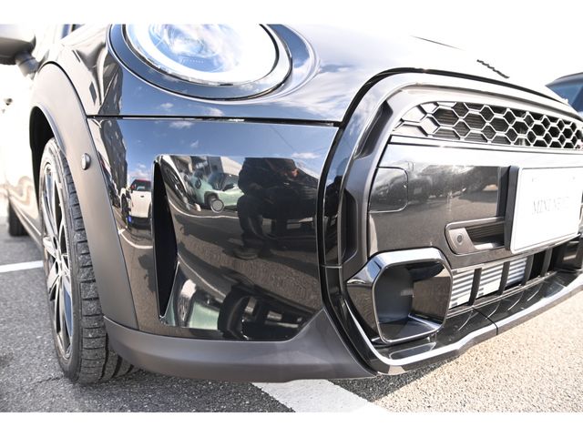 BMW MINI COOPER S 5DOOR 2023 Image 31