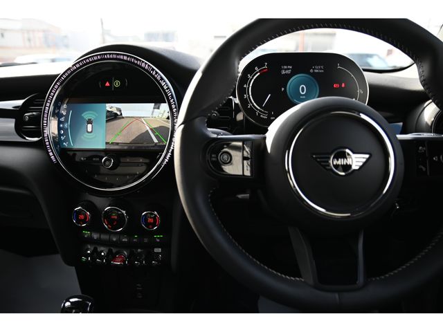 BMW MINI COOPER S 5DOOR 2023 Image 31