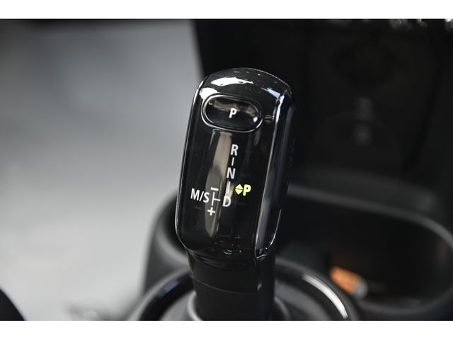 BMW MINI COOPER S 5DOOR 2023 Image 31