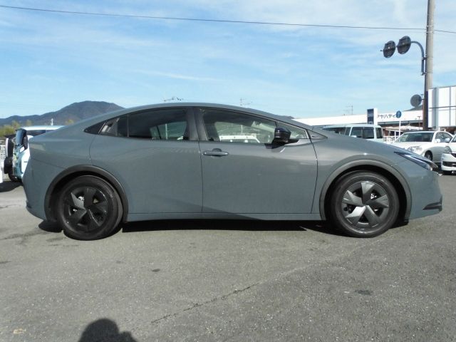 TOYOTA PRIUS 2023 Image 31