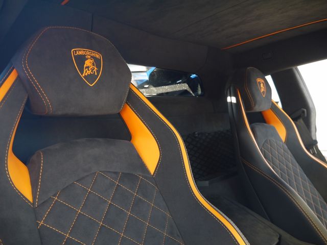 LAMBORGHINI AVENTADO 2018 Image 31