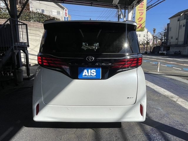 TOYOTA ALPHARD HYBRID 2024 Image 31