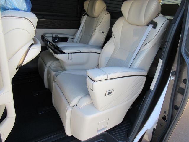 TOYOTA ALPHARD HYBRID 2025 Image 31