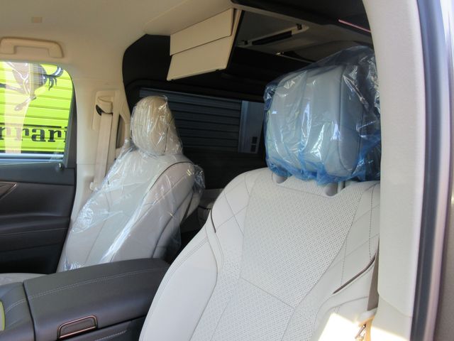 TOYOTA ALPHARD HYBRID 2025 Image 31