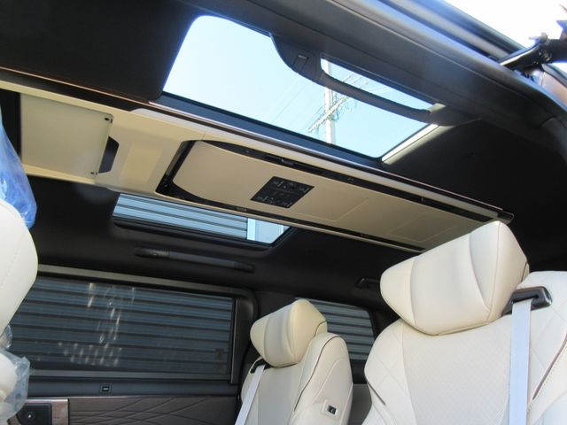 TOYOTA ALPHARD HYBRID 2025 Image 31