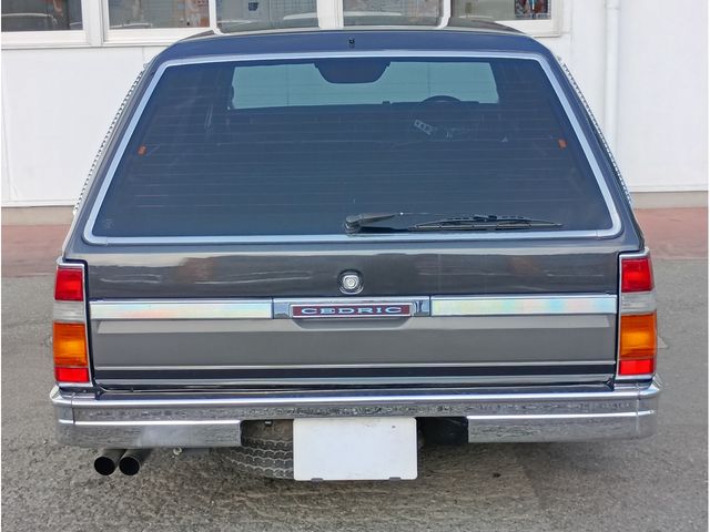 NISSAN CEDRIC VAN 1997 Image 31