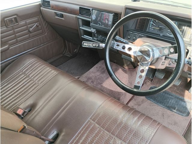 NISSAN CEDRIC VAN 1997 Image 31