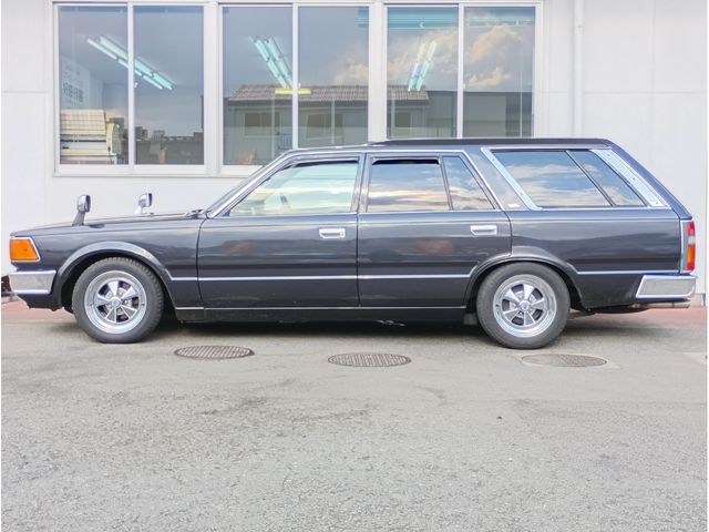 NISSAN CEDRIC VAN 1997 Image 31