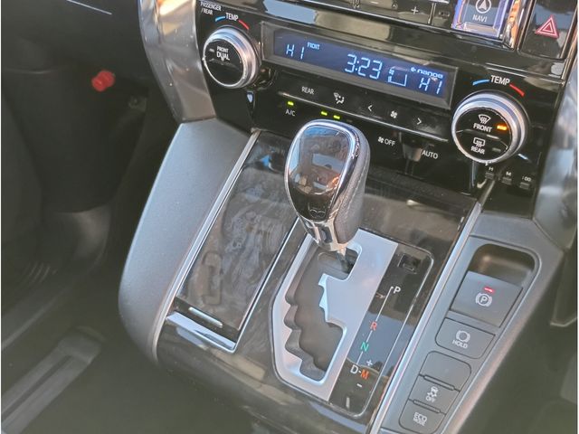 TOYOTA VELLFIRE 2018 Image 31