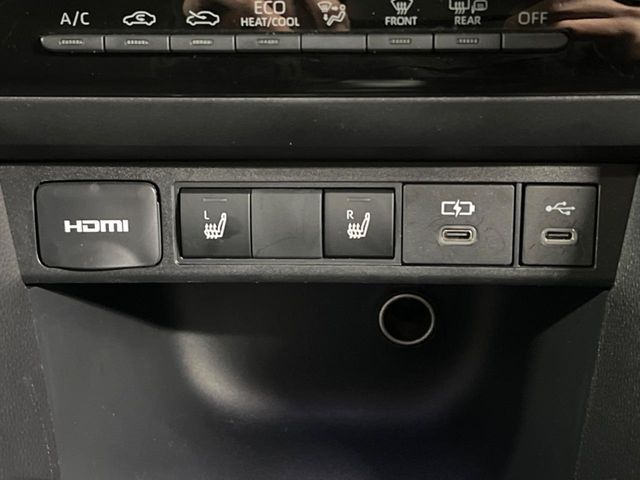 TOYOTA YARIS CROSS HYBRID 2025 Image 31