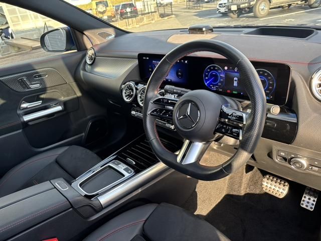 MERCEDES BENZ EQA 2024 Image 31