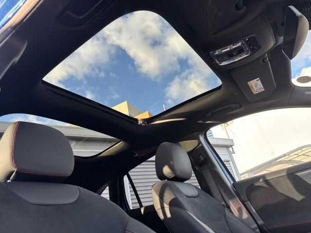 MERCEDES BENZ EQA 2024 Image 31